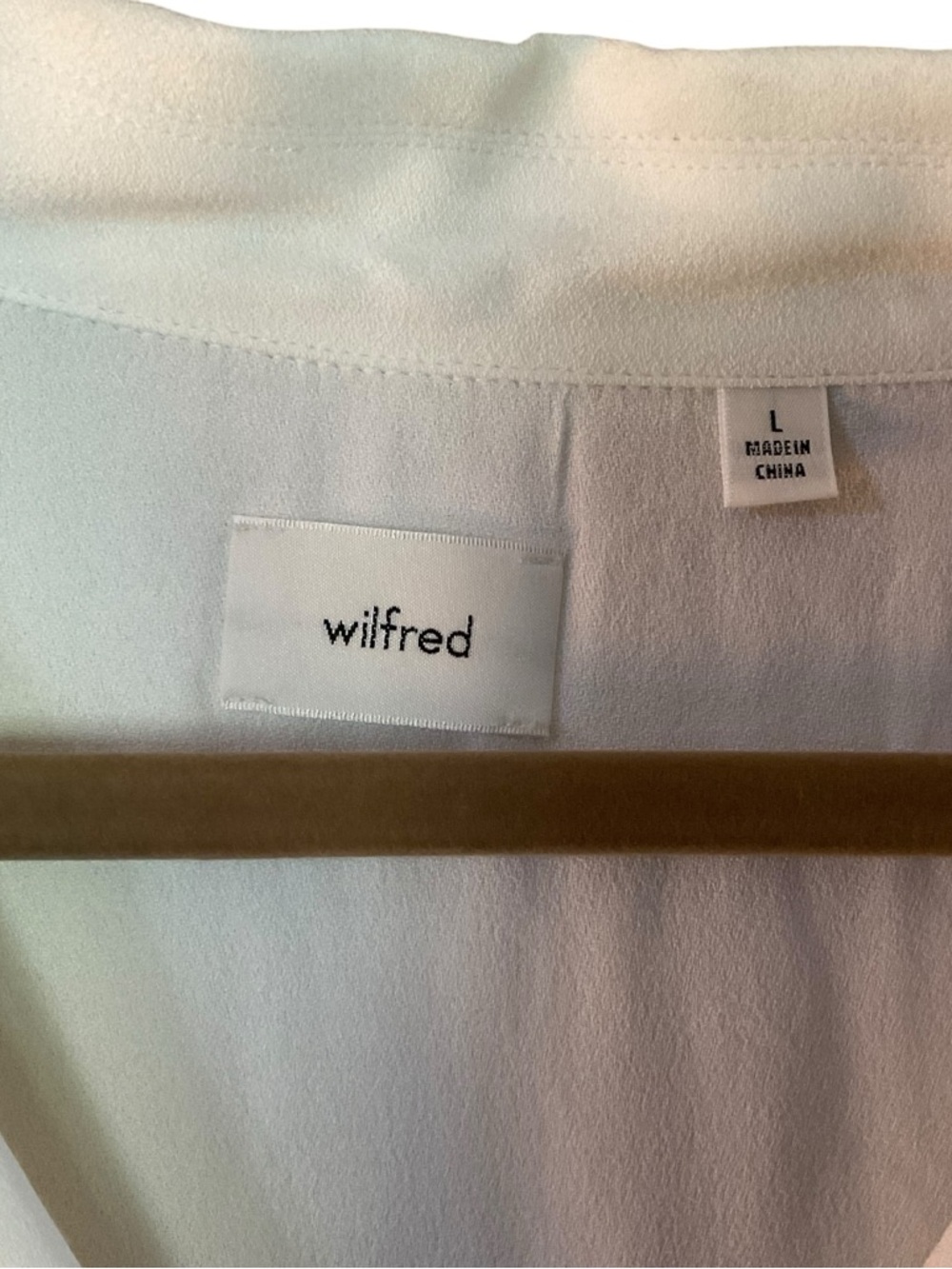 Wilfred Aritzia Tulum Blouse Light Birch Cream Button Front Top Size Large NWT - Picture 5 of 10